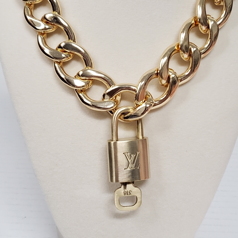 Authentic Louis Vuitton Padlock Gold Pendant W/ Geometry Cuban Style Chain - Picture 6 of 10